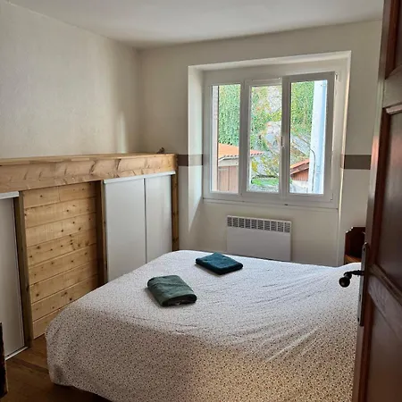 Maison De à Casa de Férias Salechan